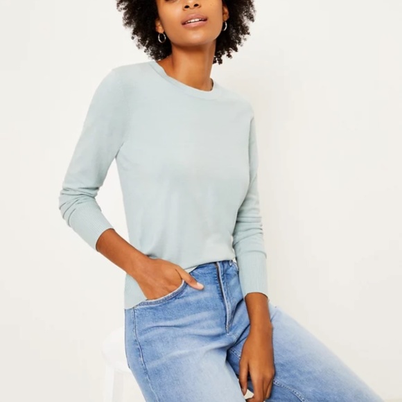 LOFT Sweaters - LOFT round neck sweater